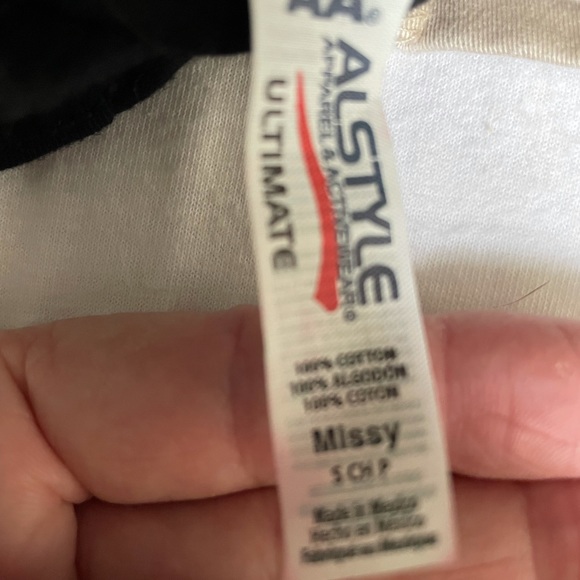 Fun T Shirt 😁🤩 - Picture 3 of 3